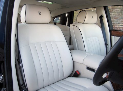 Rolls-Royce Phantom 4