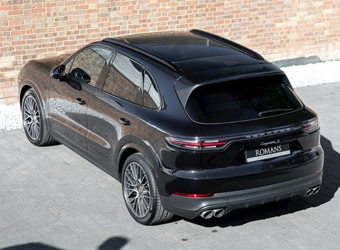 Porsche Cayenne S 9