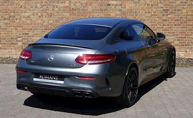 Mercedes-Benz C Class C63 S Coupe 21