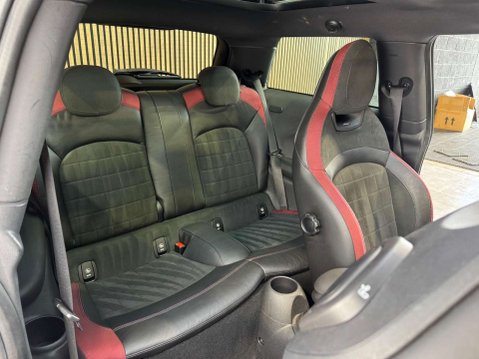 Mini Hatch 2.0 John Cooper Works Auto 3dr 6
