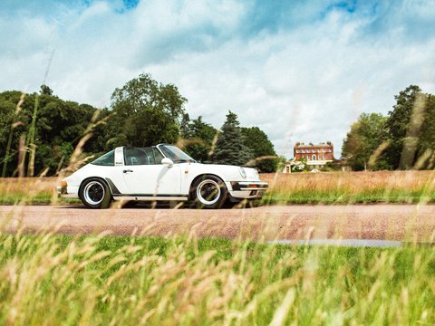 Porsche 911 CARRERA 3.2 TARGA 75
