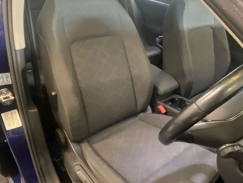 Volkswagen Golf 1.0 Golf Life TSi 5dr 11
