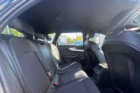 Audi A4 2.0 TDI ultra S line Estate 5dr Diesel S Tronic Euro 6 (s/s) (190 ps) 24