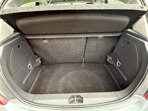 Vauxhall Corsa 1.4i 16v Exclusiv 5dr 30