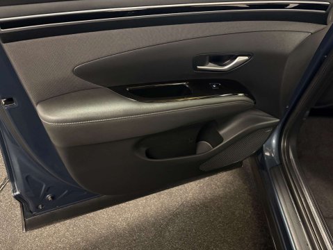 Hyundai TUCSON 1.6 Tucson Premium TGDi HEV Auto 5dr 39