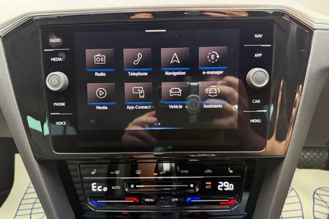 Volkswagen Passat GTE DSG - VAT Q - 1 OWNER - PLUG IN HYBRID - 3 IN STOCK 54