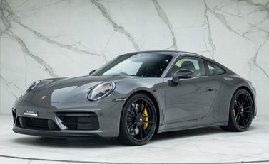 Porsche 911 Carrera GTS (992) 1