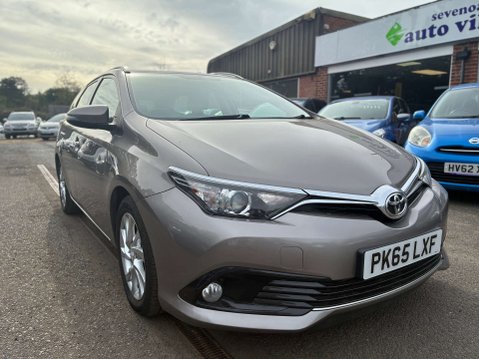 Toyota Auris 1.6 D-4D Business Edition Touring Sports 5dr Diesel Manual Euro 6 (s/s) (11 1