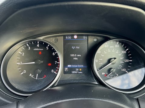 Nissan Qashqai DIG-T N-MOTION DCT 11