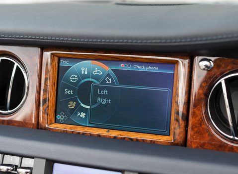 Rolls-Royce Phantom Drophead Coupe 21