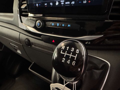 Ford Transit 350 Limited 2.0 EcoBlue L4 16