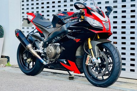 Aprilia RSV RSV 4 Factory 3