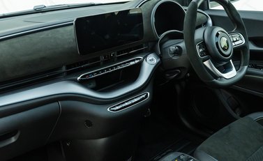 Abarth 500e Scorpionissima 19