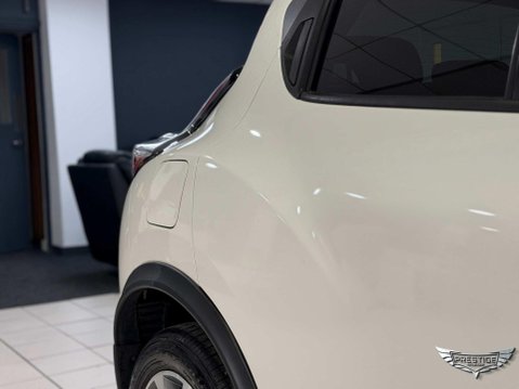 Nissan Juke 1.2 DIG-T Tekna Euro 6 (s/s) 5dr 16