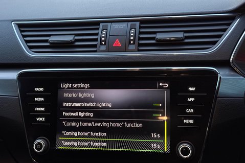 Skoda Superb SE L IV DSG PLUG IN HYBRID -ONE OWNER -FULL SERVICE HISTORY 47