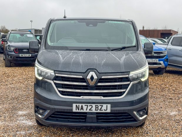 Renault Trafic LWB L2H1 Ll30 Sport Dci Air Con Navigation Sensors EURO 6 SELECT 3