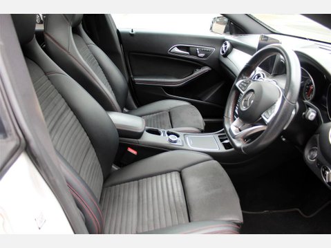 Mercedes-Benz CLA Class CLA 200 AMG LINE NIGHT EDITION PLUS 13