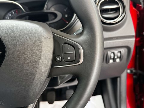 Renault Captur 0.9 Captur Iconic TCe 5dr 42