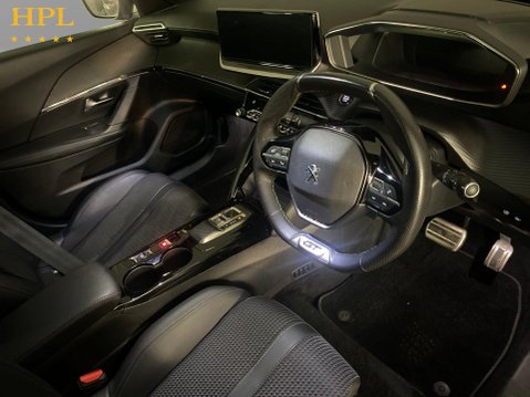 Peugeot e-2008 50kWh GT SUV 5dr Electric Auto (7kW Charger) (136 ps) Bluetooth - DAB Radio 12