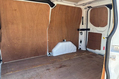 Ford Transit Custom 310 L1 105 ps Base Panel Van - Air Con 10
