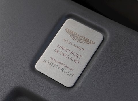 Aston Martin V12 Vantage S Roadster 32