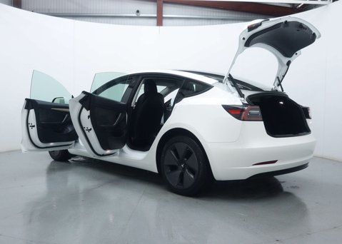 Tesla Model 3 Saloon 4dr Electric Auto RWD (241 bhp) 51