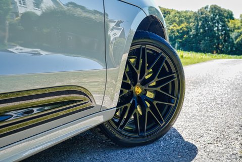 Porsche Macan GTS PDK 6