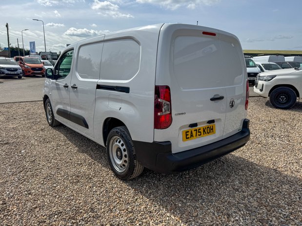 Vauxhall Combo LWB L2H1 Low Roof Prime 2300 Air Con Sensors EURO 6 10
