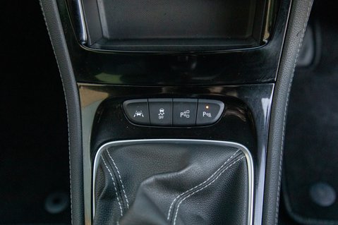 Vauxhall Astra ULTIMATE 34