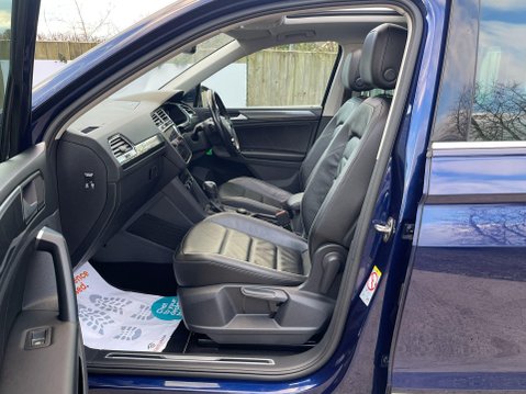 Volkswagen Tiguan 2.0 TDI SEL SUV 5dr Diesel DSG 4Motion Euro 6 (s/s) (150 ps) 12