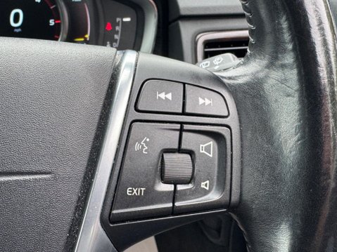 Volvo V70 2.0 D3 SE Lux Geartronic Euro 5 (s/s) 5dr 31