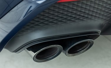 Porsche Macan GTS 33