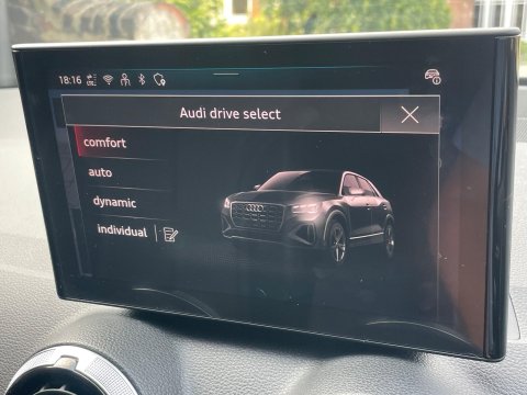 Audi Q2 1.0 TFSI 30 S line SUV 5dr Petrol Manual Euro 6 (s/s) (116 ps) 54
