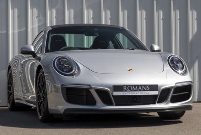 Porsche 911 Carrera GTS (991.2)