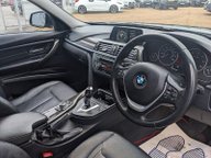 BMW 3 Series 320D LUXURY 12