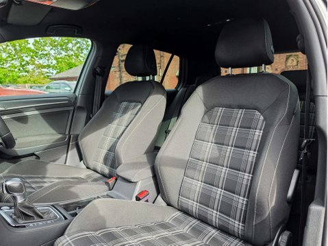 Volkswagen Golf 2.0 Golf GTD TDI Semi-Auto 5dr 4