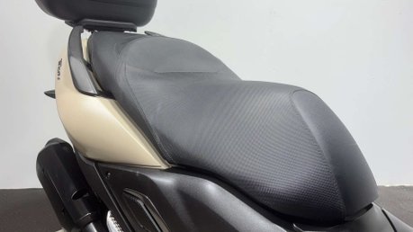 Yamaha Tricity 300 2024 ONLY 443 MILES!! 3 WHEELER TRIKE RIDE ON A CAR LICENCE 300CC 12