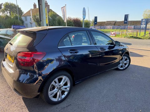 Mercedes-Benz A Class 1.5 A180d Sport (Executive) 7G-DCT Euro 6 (s/s) 5dr 11