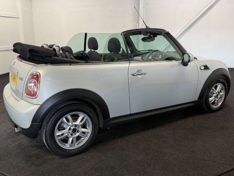 Mini Convertible 1.6 One 2dr 22