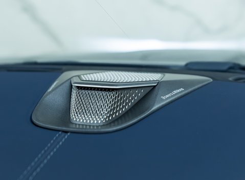 Aston Martin DB12 Volante 29
