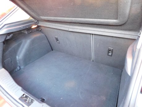 Ford Focus 1.0 TITANIUM NAVIGATOR 5 Dr 18