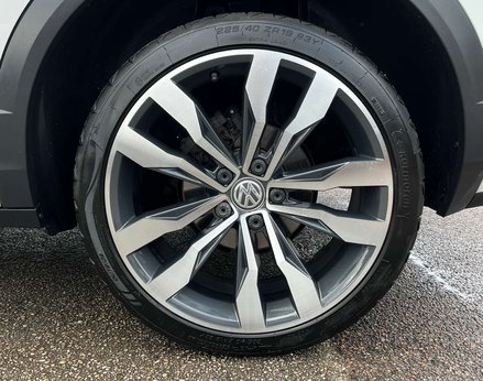 Volkswagen T-Roc 1.5 T-Roc R-Line TSi Evo Semi-Auto 5dr 13