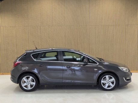 Vauxhall Astra 2.0 Astra SRi CDTi Auto 5dr 13