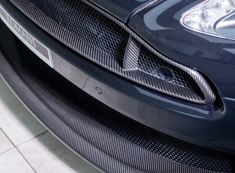 Aston Martin Vanquish S Ultimate 30
