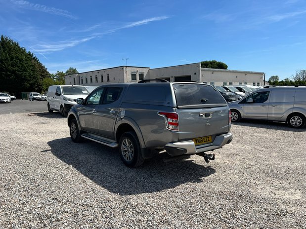 Mitsubishi L200 L200 Barbarian Di-D Auto 8