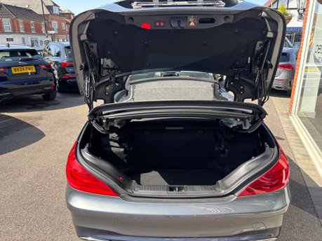 Mercedes-Benz SL Series 3.0 SL400 V6 Grand Edition Convertible 2dr Petrol G-Tronic+ Euro 6 (367ps) 17