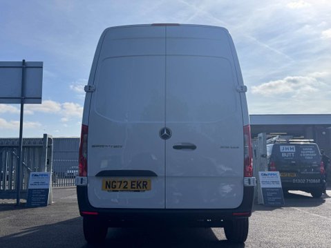 Mercedes-Benz Sprinter 2.0 315 CDI Progressive Panel Van 5dr Diesel Manual FWD L2 H2 Euro 6 (s/s) 14
