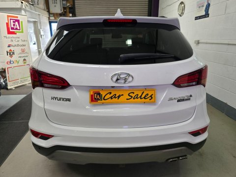 Hyundai SANTA FE 2.2 CRDi Blue Drive Premium SE Auto 4WD Euro 6 (s/s) 5dr (7 Seat) 8