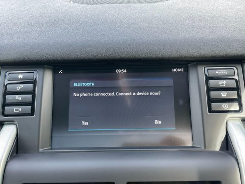 Land Rover Discovery Sport 2.0 TD4 SE Tech Auto 4WD Euro 6 (s/s) 5dr 29