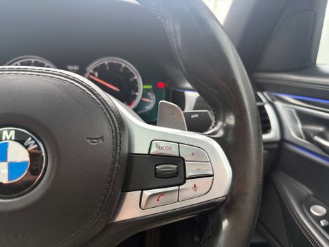 BMW 7 Series 3.0 740ld xDrive M Sport Auto 4WD 4dr 18